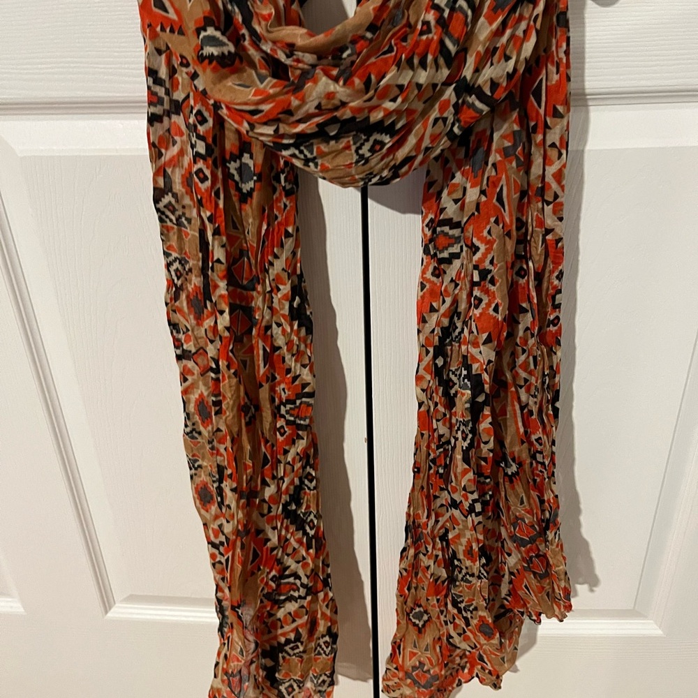 Charlotte Russe Vibrant Orange and Black Geometric Scarf